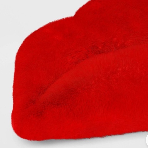 Cherry Red Lips Room Essentials Accent Pillows Vibrant Color! Soft & Plush NWT - Picture 6 of 6